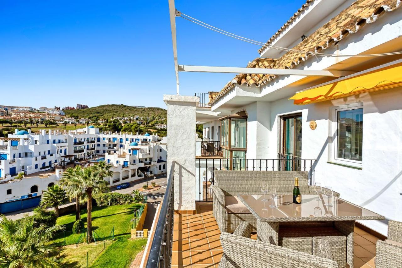 Casabella Marina Duquesa Apartment Манилва Екстериор снимка